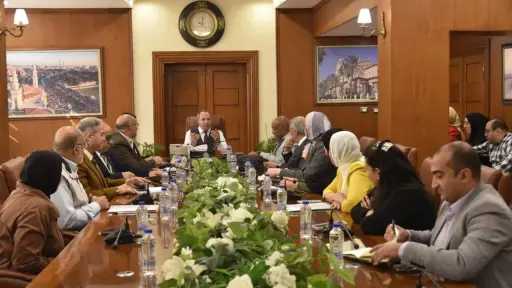 محافظ بورسعيد يتابع سير العمل بإدارات الديوان العام محافظ بورسعيد يتابع سير العمل بإدارات الديوان العام