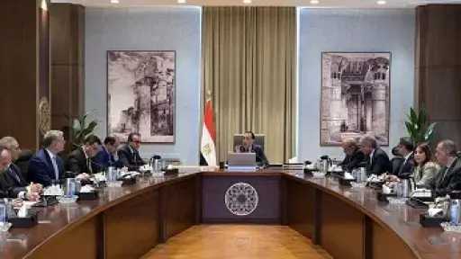 الحكومة تستعد لإطلاق حزمة تيسيرات وسياسات لزيادة الاستثمارات... الحكومة تستعد لإطلاق حزمة تيسيرات وسياسات لزيادة الاستثمارات في عدد من القطاعات المستهدفة