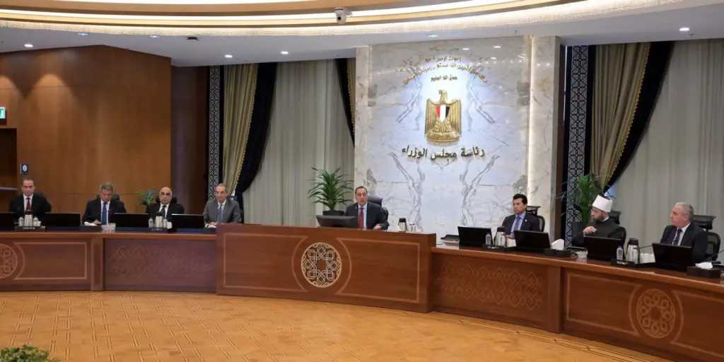 الحكومة: تفعيل آليات التصدي للشائعات.. واتخاذ الإجراءات القانونية ضد من ينشر الأخبار الكاذبة