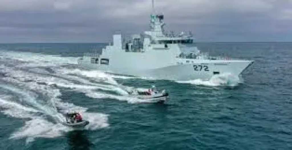 البحرية الباكستانية تصادر 1500 كيلوجرام من المخدرات بقيمة تقارب 3 ملايين دولار في بحر العرب