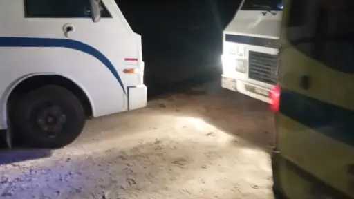 إصابة 3 أشخاص في تصادم سيارة نقل أموال... إصابة 3 أشخاص في تصادم سيارة نقل أموال مع لودر حفر بأسيوط