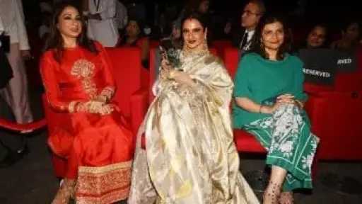 تكريم النجمة الهندية ريخا فى مهرجان البحر الأحمر... تكريم النجمة الهندية ريخا فى مهرجان البحر الأحمر السينمائى