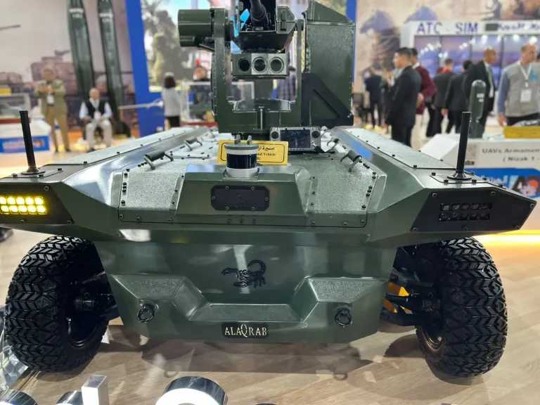 ”العقرب المصري”.. أول مسيرة أرضية غير مأهولة محليا وتنفذ المهام الخطيرة بأمان