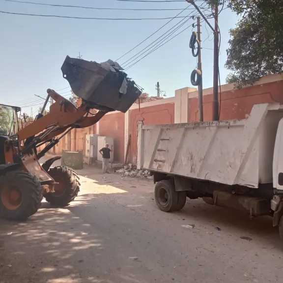 حملات مكثفة لإزالة المخلفات ورفع مستوى النظافة بسفاجا