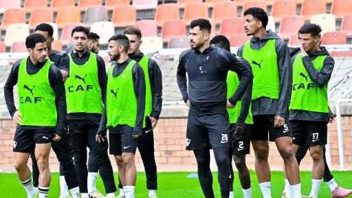 الزمالك يواجه كهرباء الإسماعيلية بـ«قائمة الطوارئ».. غيابات بالجملة... الزمالك يواجه كهرباء الإسماعيلية بـ«قائمة الطوارئ».. غيابات بالجملة قبل موقعة كأس عاصمة مصر