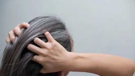 وصفات طبيعية للتخلص من شيب الشعر وصفات طبيعية للتخلص من شيب الشعر
