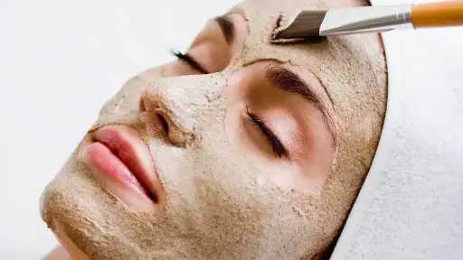 ماسك طبيعي لترطيب البشرة في الشتاء