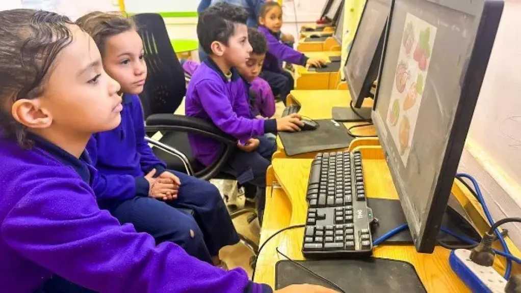 التضامن تطلق المرحلة الثانية من القوافل التنموية في «زهور 15 مايو» لدعم الأهالي والأطفال