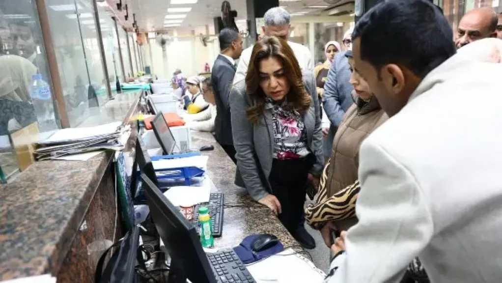 وزيرة التنمية المحلية تقيل رئيس حي النزهة