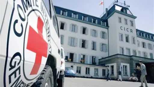 الصليب الأحمر: تصاعد استهداف العاملين الإنسانيين مؤشر خطير على تراجع احترام القانون الدولي