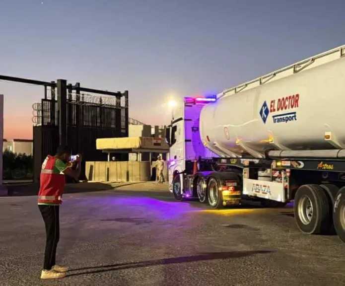 دخول 256 شاحنة مساعدات مصرية وعربية ودولية إلى غزة عبر معبر رفح البري