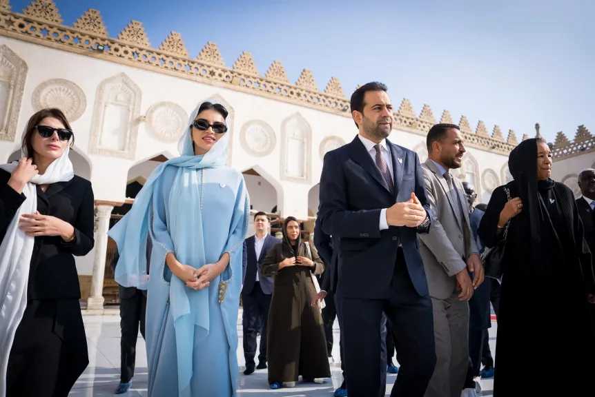 أعضاء لجنة تحكيم جائزة زايد للأخوة الإنسانية يزورون الجامع الأزهر