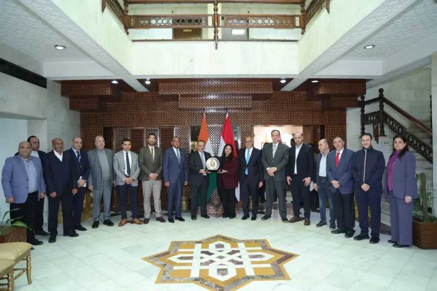 محافظ أسيوط يلتقي سفير مصر لدى الهند في مستهل زيارته لنيودلهي على رأس وفد اقتصادي