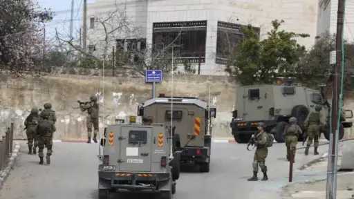 نادي الأسير: إسرائيل تعتقل 40 فلسطينيا في الضفة