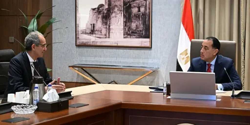 مدبولي يتابع مع وزير الاتصالات مستجدات العمل في عدد من ملفات الوزارة