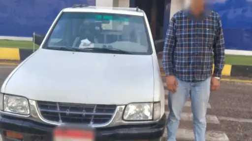 ضبط قائد سيارة ربع نقل يسير عكس الاتجاه... ضبط قائد سيارة ربع نقل يسير عكس الاتجاه معرضاً حياة المواطنين للخطر بالشرقية