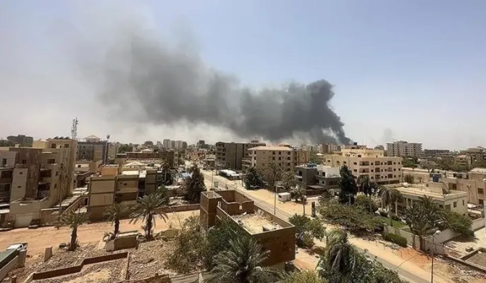 قصف 