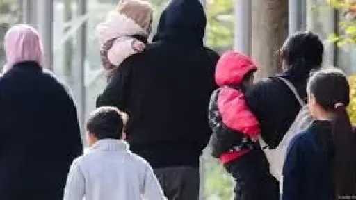 أثينا: ألمانيا وافقت على عدم إعادة طالبي اللجوء إلى اليونان