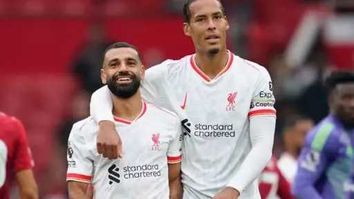 فان دايك يكسر الصمت:« أزمة صلاح والضغوط لا تهز ليفربول»