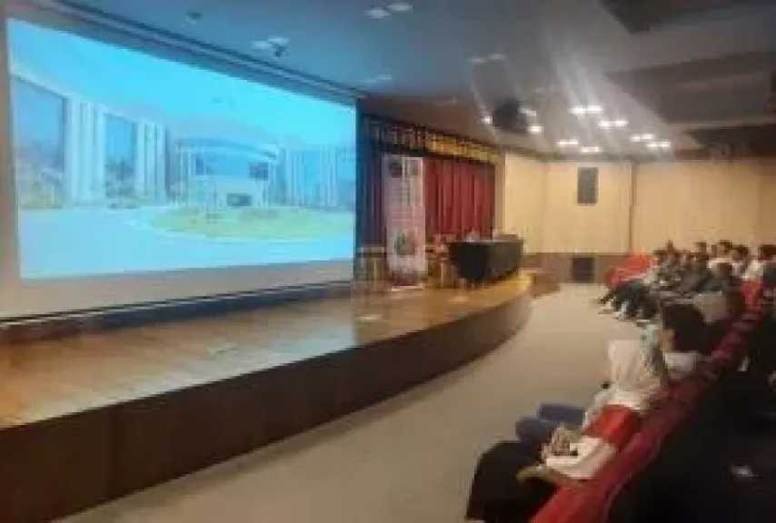 لقاءات توعوية للطلاب عن مخاطر المخدرات بمبادرة وزارة الداخلية