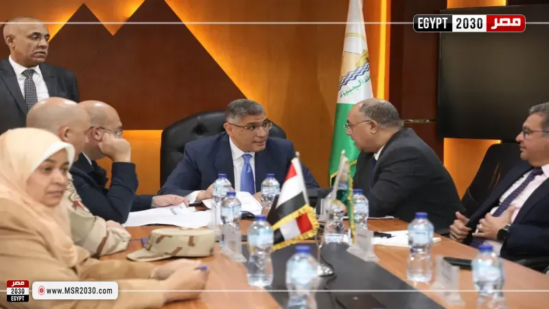 جانب من متابعة محافظ الجيزة لانتخابات مجلس النواب