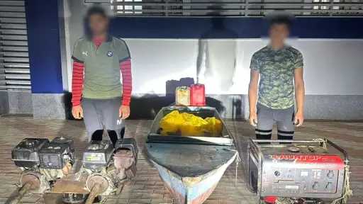 ضبط صيادين يستخدمان الكهرباء لصيد الأسماك بكفر الشيخ ضبط صيادين يستخدمان الكهرباء لصيد الأسماك بكفر الشيخ