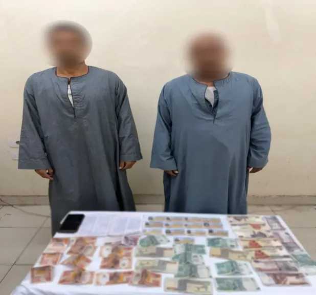 ضبط شخصين بحوزتهما بطاقات شخصية وأموال للتأثير على الناخبين بالأقصر