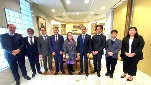 سفير مصر يتفق مع شركة ”تابي تك” على... سفير مصر يتفق مع شركة ”تابي تك” على التعاون في مجال التكنولوجيا الزراعية