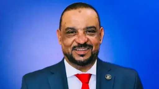 حافظ يدعو المواطنين للمشاركة المكثفة في إعادة انتخابات... حافظ يدعو المواطنين للمشاركة المكثفة في إعادة انتخابات مجلس النواب: كل صوت دعم لمسيرة التنمية والديمقراطية