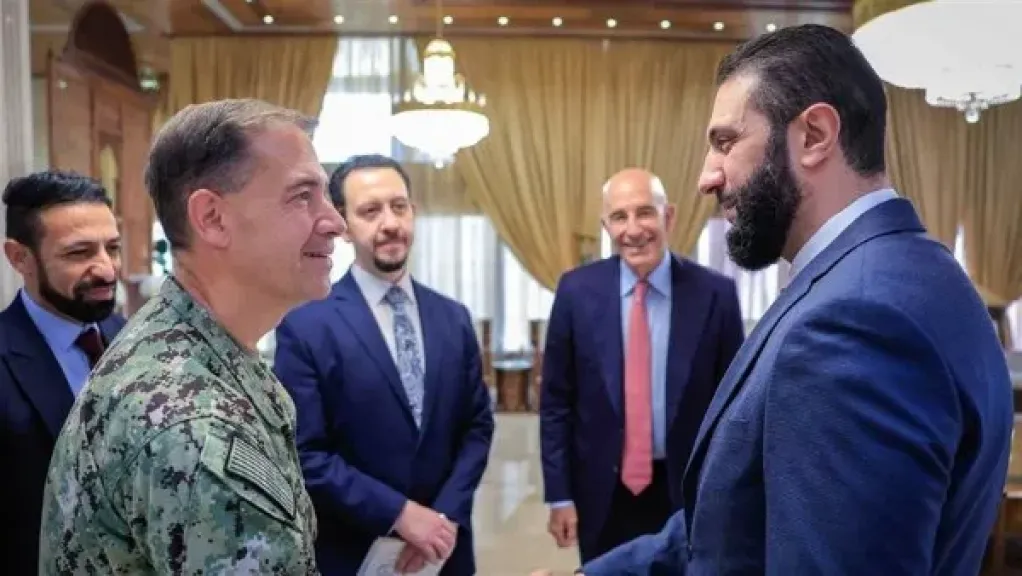 لأدميرال براد كوبر قائد القيادة الوسطى الأمريكية وسوريا 