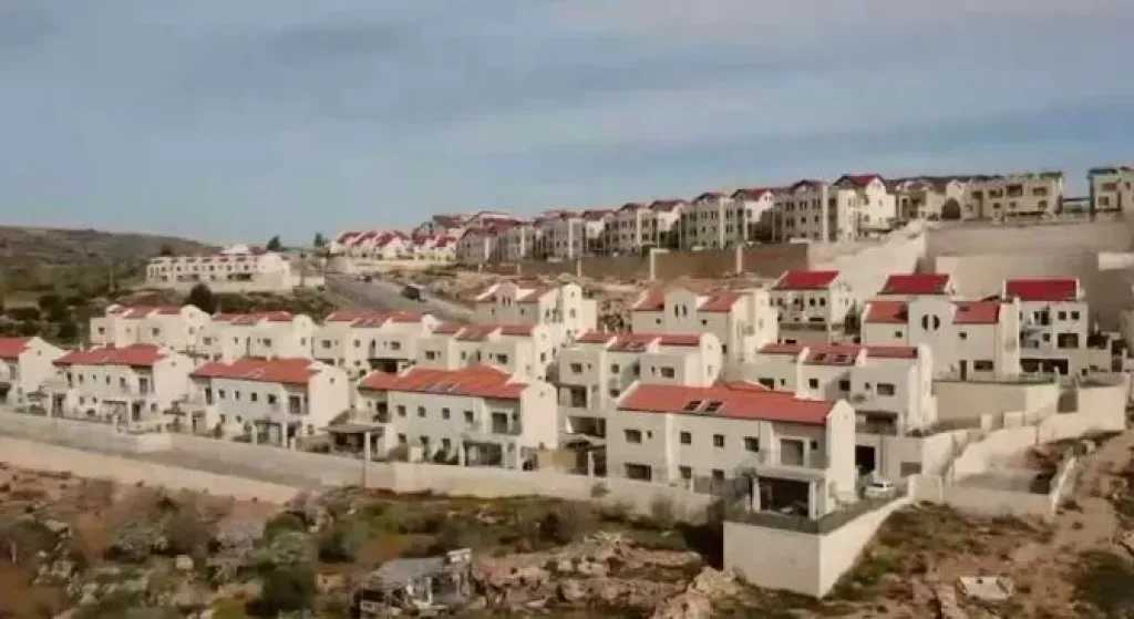 عاجل.. إسرائيل تصدق على بناء 764 وحدة استيطانية جديدة بالضفة الغربية