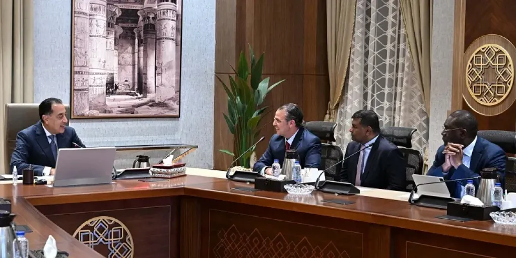 رئيس الوزراء يلتقي رئيس قسم الأصول الأساسية والبلدان الناشئة في شركة شيفرون