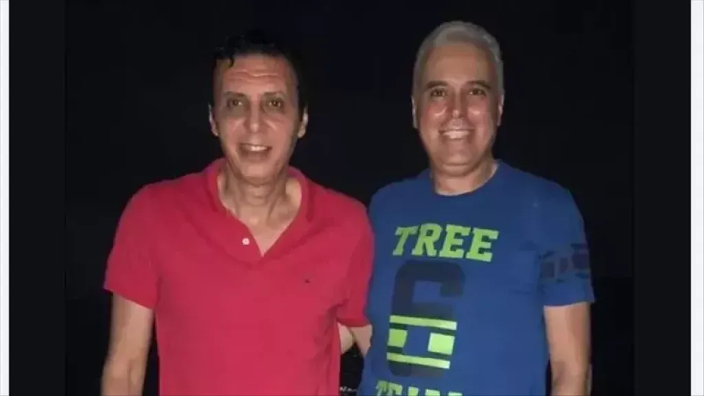 الفنان طارق الأمير وشقيقه 