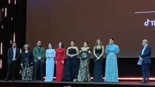 استقبال حافل بالفيلم المصرى جوازة ولا جنازة بمهرجان... استقبال حافل بالفيلم المصرى جوازة ولا جنازة بمهرجان البحر الأحمر