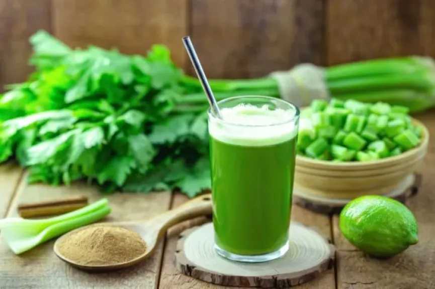 يساعد على خسارة الوزن الزائد.. فوائد الكرفس