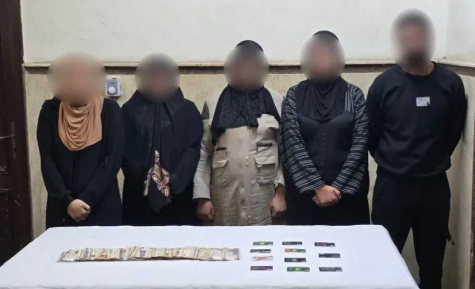 ضبط تشكيل عصابى بالإسكندرية يسرق البطاقات البنكية من كبار السن