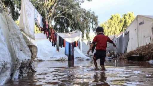 مدير شبكة المنظمات الأهلية الفلسطينية: غزة تواجه كارثة شتوية بسبب نقص المعدات والخيام