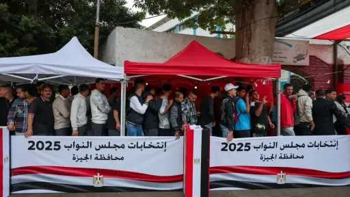 ضبط مخالفات فردية بالجيزة والدولة تؤمّن انتظام العملية... ضبط مخالفات فردية بالجيزة والدولة تؤمّن انتظام العملية الانتخابية بالكامل