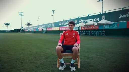 حمزة عبد الكريم يروي كواليس تصعيده للفريق الأول... حمزة عبد الكريم يروي كواليس تصعيده للفريق الأول بالأهلي وطموحاته المقبلة