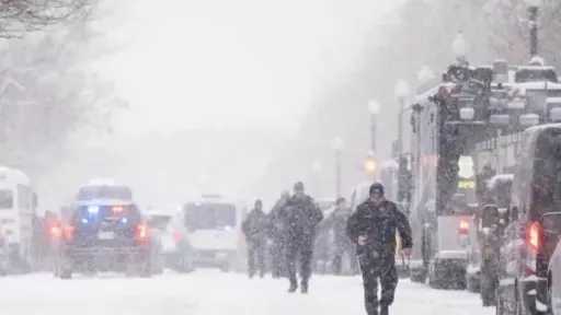 هل تصل عاصفة بايرون مصر بعد قبرص واليونان ؟.. الأرصاد توضح