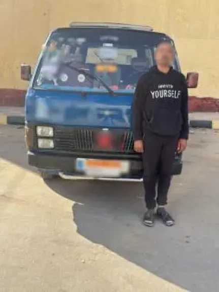 ضبط سائق ميكروباص لتعديه على ركاب بالمنيا