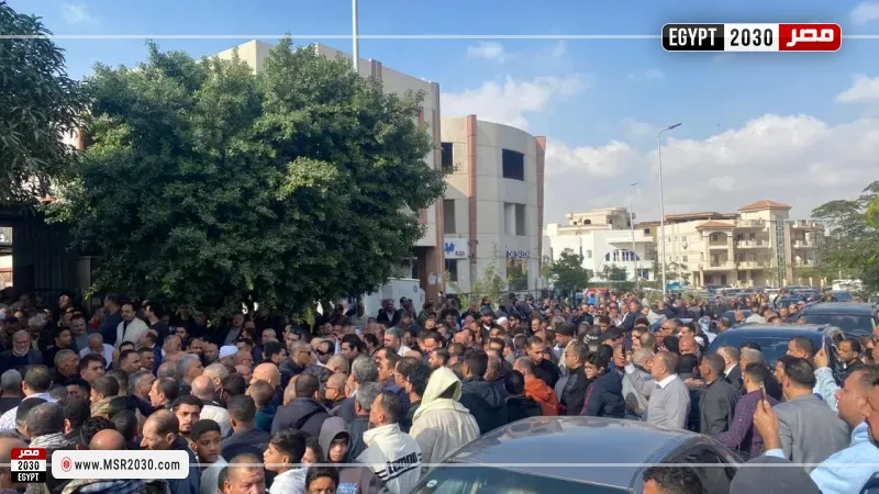 الآلاف يودعون النائب الراحل أحمد جعفر 