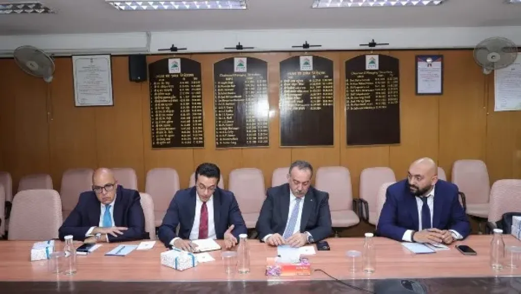 محافظ أسيوط خلال زيارته لجمهورية الهند