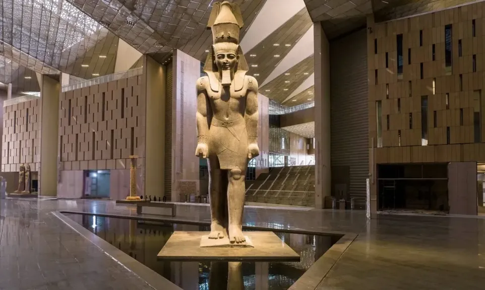 المتحف المصري الكبير