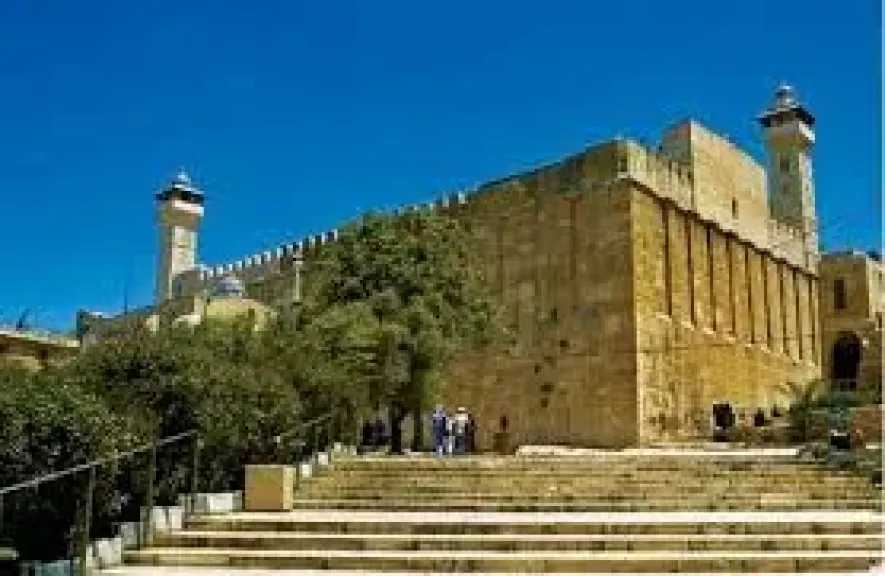 الأوقاف الفلسطينية تدين إغلاق الحرم الإبراهيمي وتحذر من تصعيد استيطاني في الأقصى