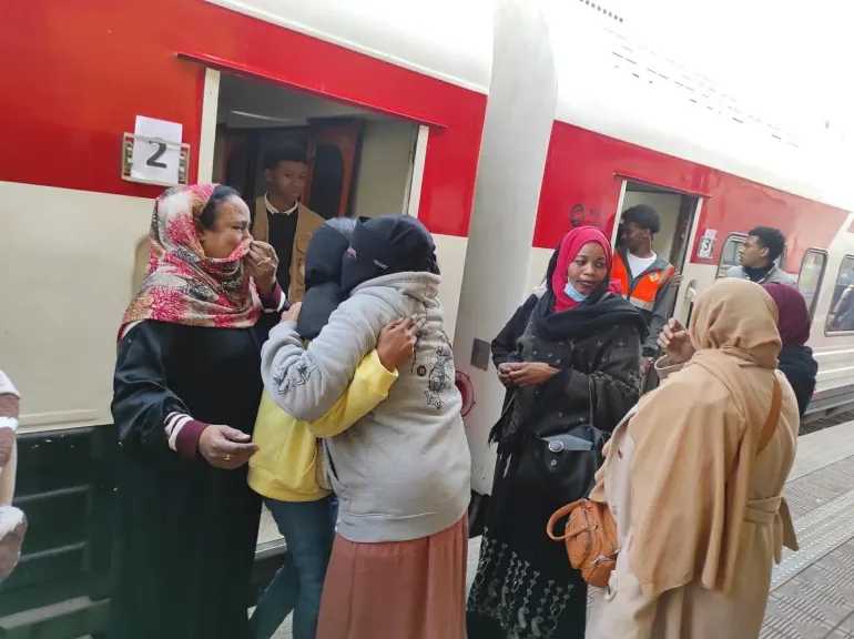 السكة الحديد: نقل 1028 راكبا سودانيا ضمن مشروع العودة الطوعية