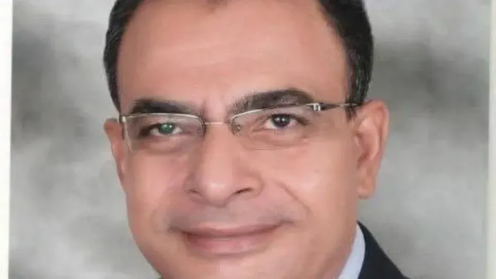 عاطف إمام