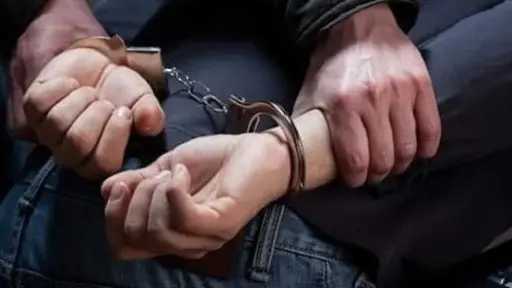 حملت منه سفاحا.. ضبط نقاش متهم بالاعتداء على... حملت منه سفاحا.. ضبط نقاش متهم بالاعتداء على ابنة شقيقته الطفلة داخل منزل جدتها بالشرقية