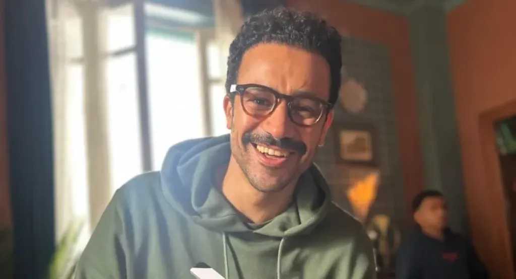 أحمد داود يبدأ تصوير مسلسله الرمضاني “ماما وبابا جيران”