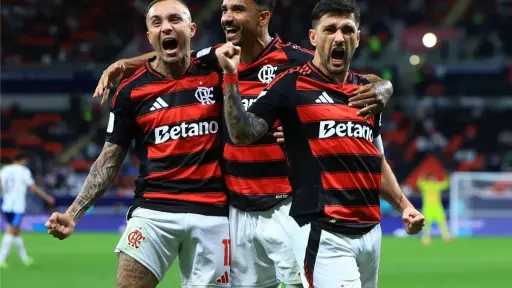 بيراميدز يودّع كأس القارات بعد الخسارة أمام فلامينجو... بيراميدز يودّع كأس القارات بعد الخسارة أمام فلامينجو البرازيلي